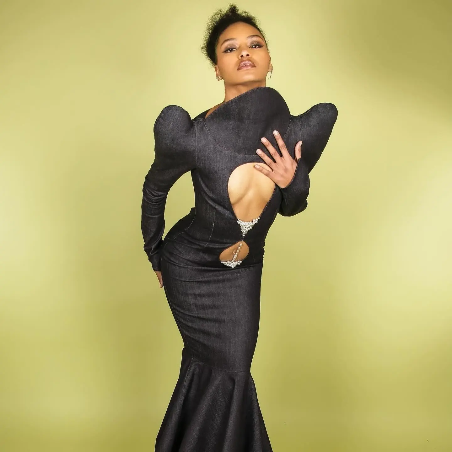 Shoot produced at Le Studio Honoré, central Paris (1st arr.)