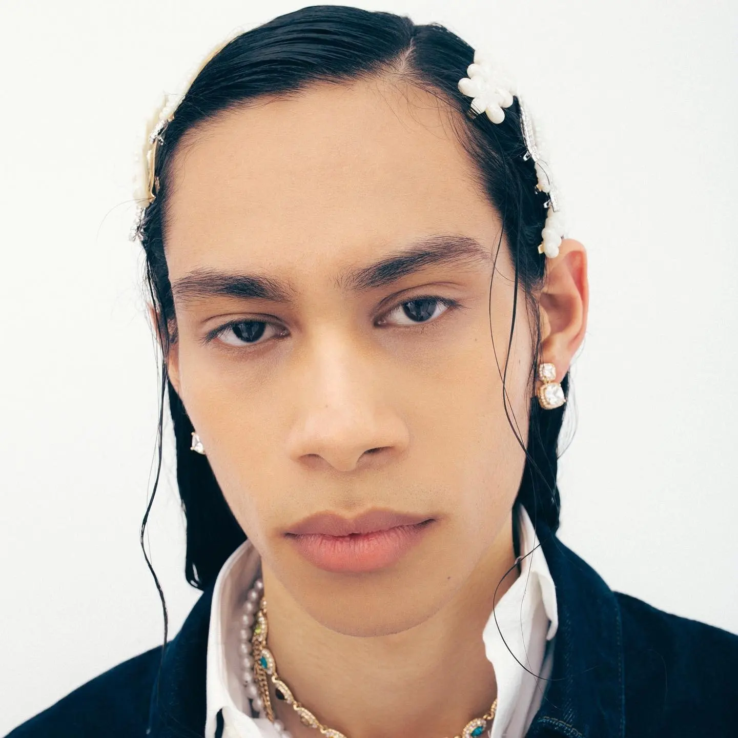 Shoot produced at Le Studio Honoré, central Paris (1st arr.)