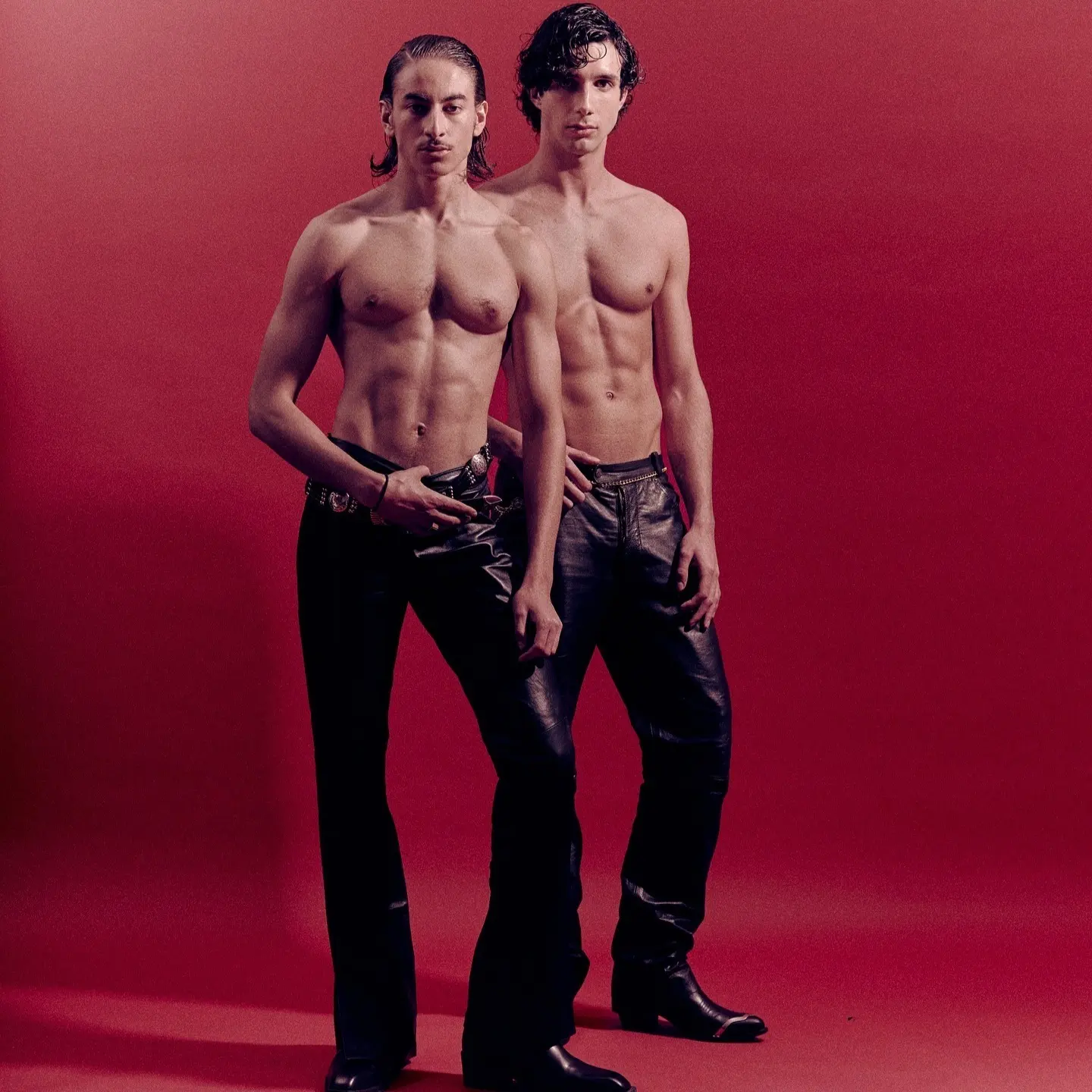 Shoot produced at Le Studio Honoré, central Paris (1st arr.)