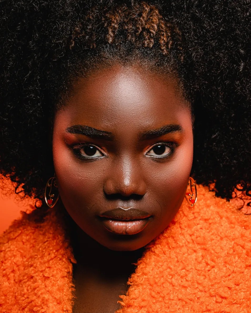 Shoot produced at Le Studio Honoré, central Paris (1st arr.)