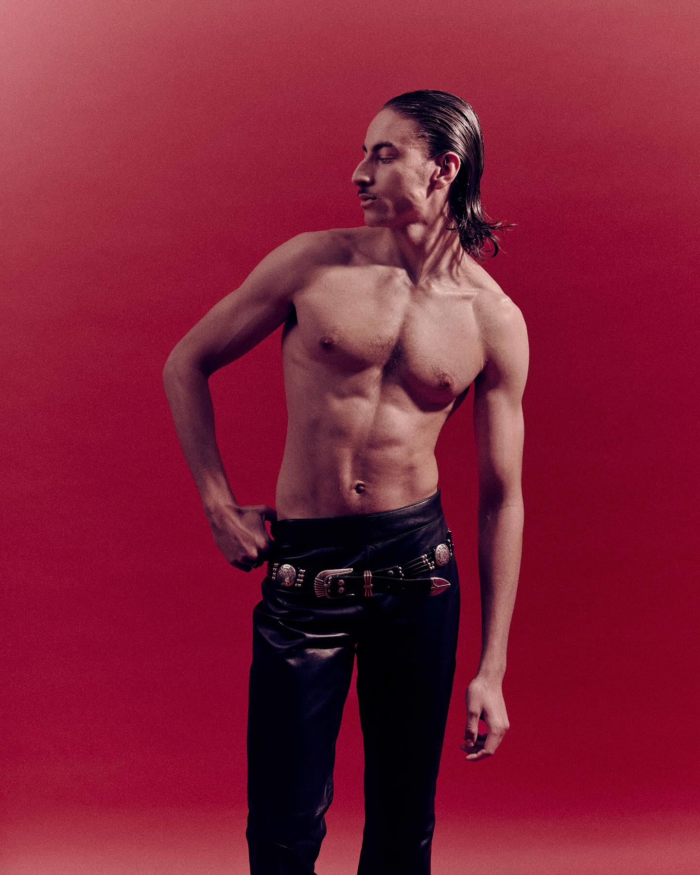 Shoot produced at Le Studio Honoré, central Paris (1st arr.)