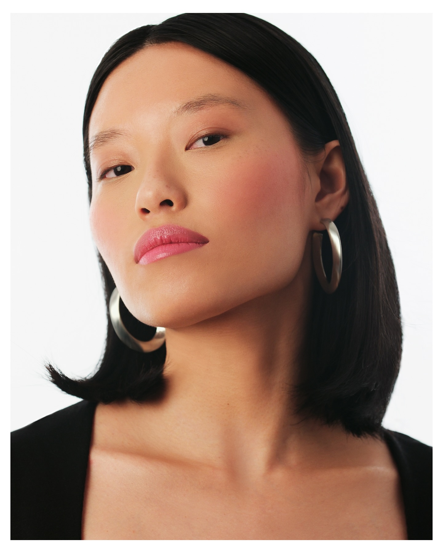 Shoot produced at Le Studio Honoré, central Paris (1st arr.)
